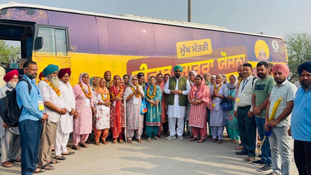 मुख्यमंत्री तीर्थ यात्रा योजना के तहत गांव हैबतपुर से नौवीं बस रवाना